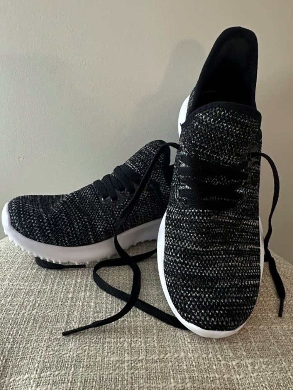 Black & White Knit Memory Foam Sneakers | Size 8 | Athletic Works / Avia Style